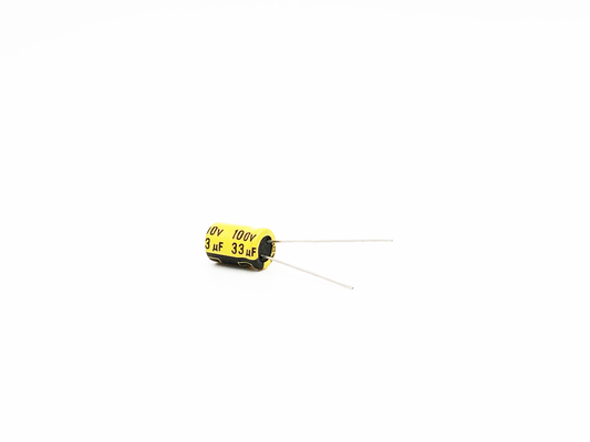Sarı Alüminyum Elektrolitik Yüksek Sıcaklık Kapasitör 33UF100V