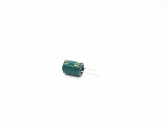 5000 Saat 100UF80V LED Işık Kapasitör 10X20MM ISO14001
