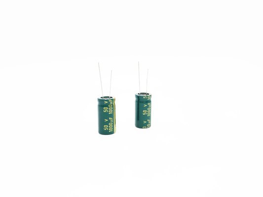 13X25mm LED Işık Kapasitör Yüksek Frekans 1000 Uf 50 Volt Kapasitör