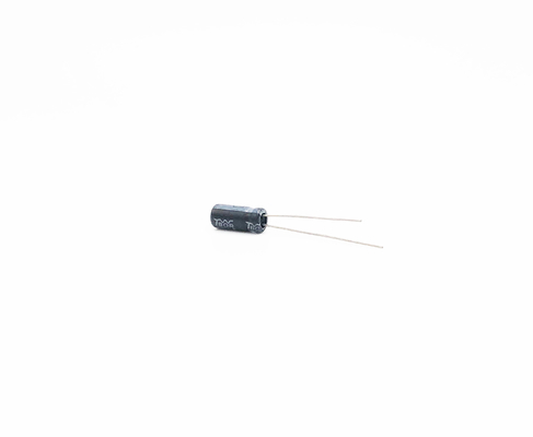 1UF25V 5X11MM Minyatür Kondansatör Yüksek Sıcaklık Devreleri