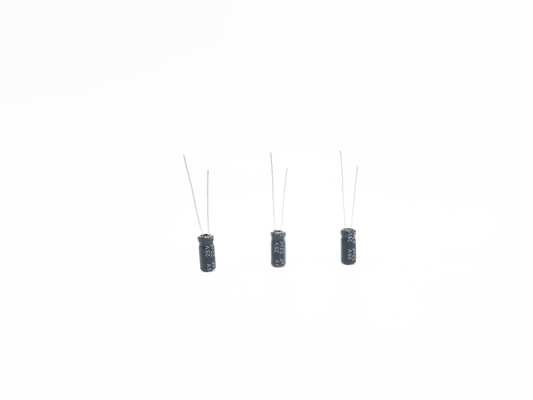 22UF 25V Minyatür Alüminyum Elektrolitik Kondansatörler 5X11mm RoHS
