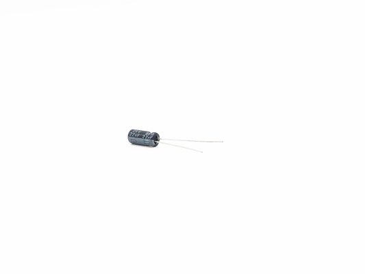 22UF 25V Minyatür Alüminyum Elektrolitik Kondansatörler 5X11mm RoHS