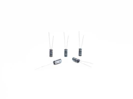 33UF35V Minyatür Kondansatör 5x11mm Radyal Kurşun Tip 2000 Saat
