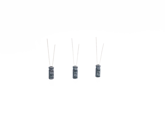 33UF35V Minyatür Kondansatör 5x11mm Radyal Kurşun Tip 2000 Saat