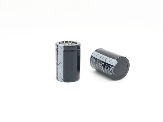 ISO9001 Alüminyum Elektrolitik Kondansatör 680UF450V UPS Kondansatörleri 35X50MM