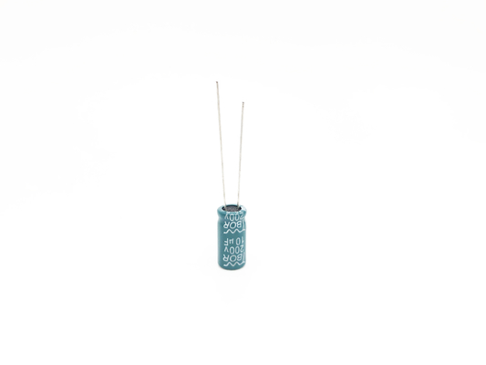 ISO9001 8X16MM Radyal Alüminyum Elektrolitik Kondansatörler 10UF200V