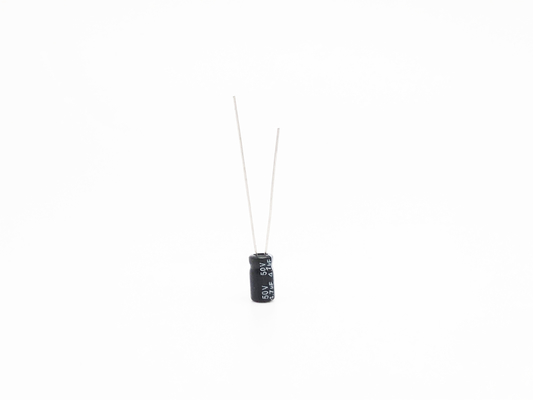 2000 Saat Yük Ömrü Radyal Kurşun Tipi Kapasitör 4.7UF 50V 5x11mm