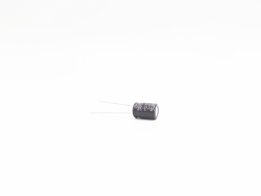 Enerji Tasarruflu Lamba için Geniş Sıcaklık 22X35MM 10uf 250v Kapasitör