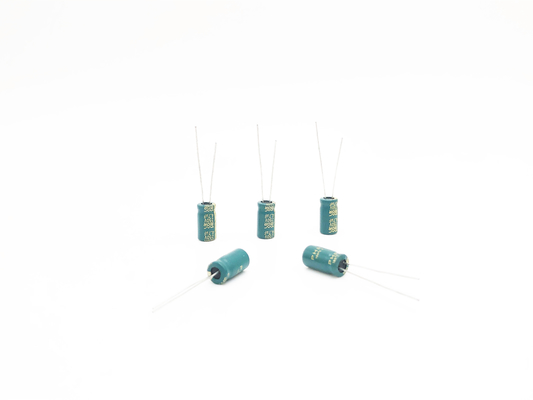6.3x12MM Radyal Elektrolitik Kondansatör 4.7UF 250V Düşük ESR 5000 Saat Yük Ömrü