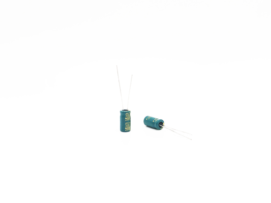 6.3x12MM Radyal Elektrolitik Kondansatör 4.7UF 250V Düşük ESR 5000 Saat Yük Ömrü
